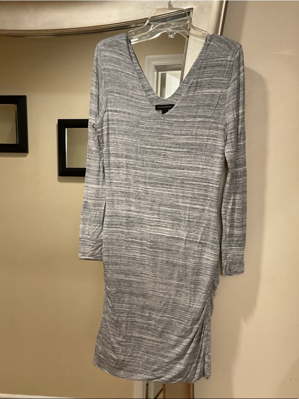 Banana Republic Gray Striped V-Neck Long Sleeve Dress